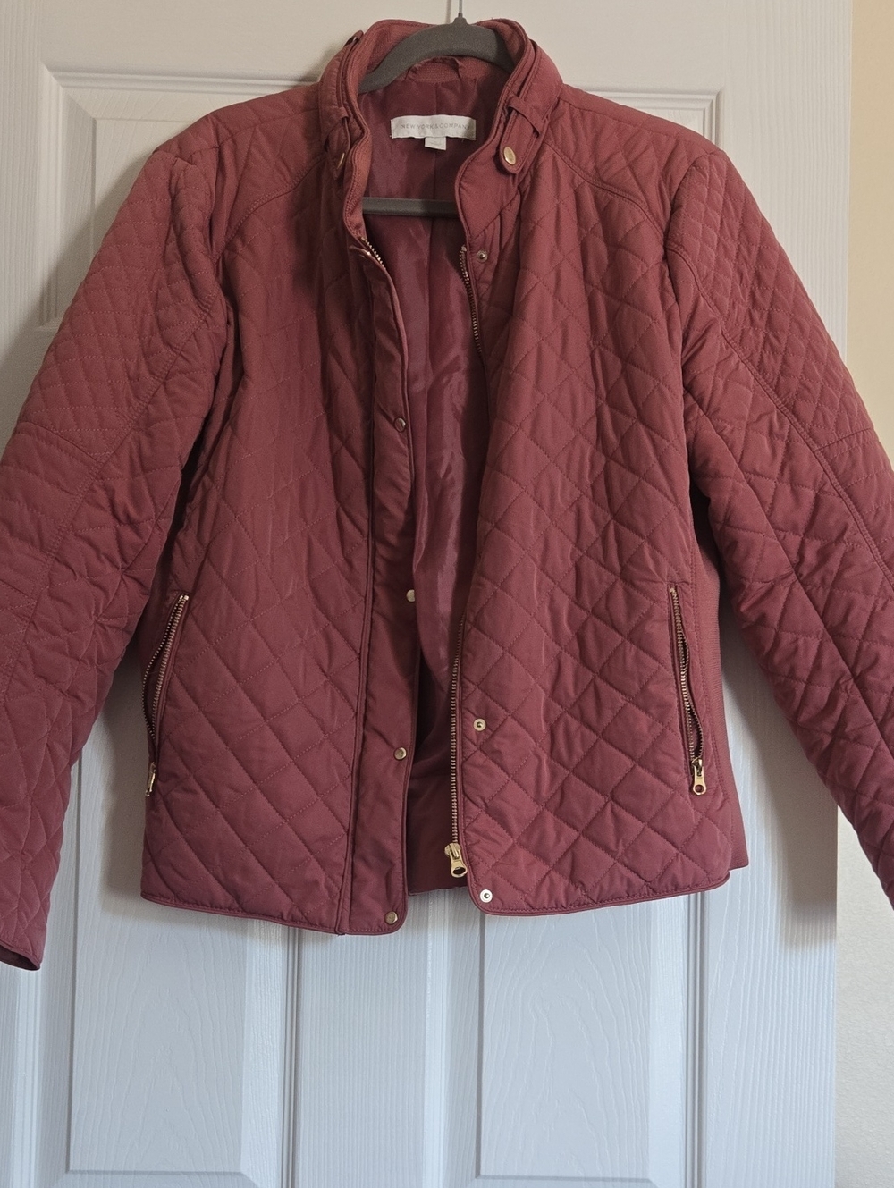 New York & Company Quilted Puffer Jacket in Dusty Rose